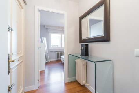 Dzīvoklis īrēšanai Madrid, Spānijā 1 istaba, 63 m2 Nr. 147662 - attēls 9