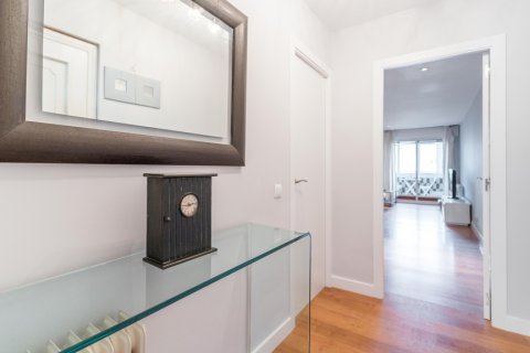 Dzīvoklis īrēšanai Madrid, Spānijā 1 istaba, 63 m2 Nr. 147662 - attēls 17