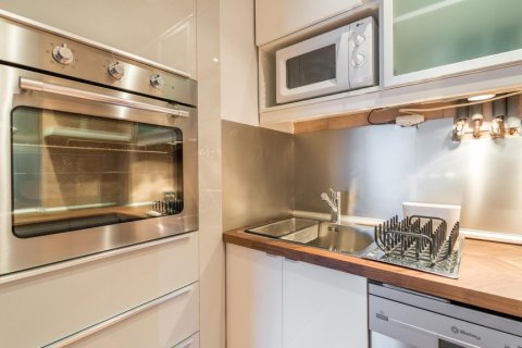 Dzīvoklis īrēšanai Madrid, Spānijā 1 istaba, 63 m2 Nr. 147662 - attēls 8