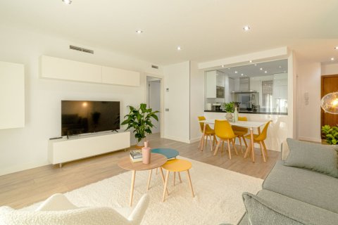 Lägenhet till salu i Madrid, Spanien 4 sovrum, 182 kvm. Nr. 147663 - foto 21