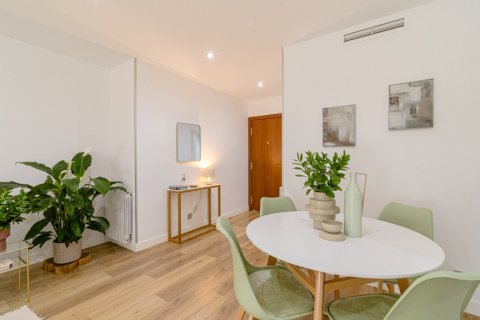 Lägenhet till salu i Madrid, Spanien 4 sovrum, 182 kvm. Nr. 147663 - foto 7