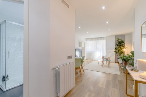 Lägenhet till salu i Madrid, Spanien 4 sovrum, 182 kvm. Nr. 147663 - foto 2