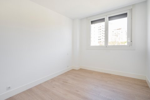 Dzīvoklis īrēšanai Alcobendas, Madrid, Spānijā 3 istabas, 145 m2 Nr. 147664 - attēls 23