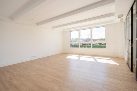 Dzīvoklis īrēšanai Alcobendas, Madrid, Spānijā 3 istabas, 145 m2 Nr. 147664 - attēls 17