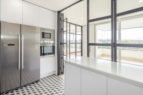 Dzīvoklis īrēšanai Alcobendas, Madrid, Spānijā 3 istabas, 145 m2 Nr. 147664 - attēls 7