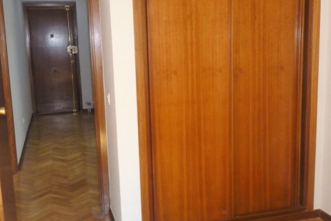 Dzīvoklis īrēšanai Madrid, Spānijā 4 istabas, 120 m2 Nr. 147661 - attēls 11