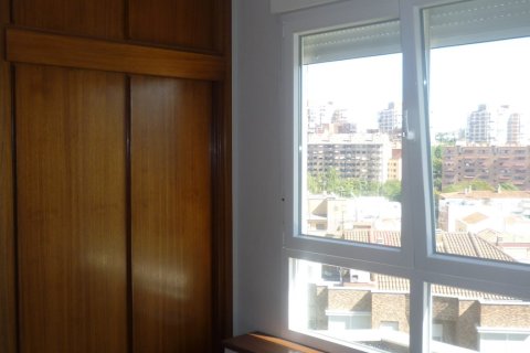 Dzīvoklis īrēšanai Madrid, Spānijā 4 istabas, 120 m2 Nr. 147661 - attēls 15