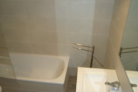 Dzīvoklis īrēšanai Madrid, Spānijā 4 istabas, 120 m2 Nr. 147661 - attēls 16