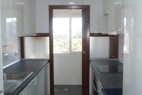 Dzīvoklis īrēšanai Madrid, Spānijā 4 istabas, 120 m2 Nr. 147661 - attēls 5