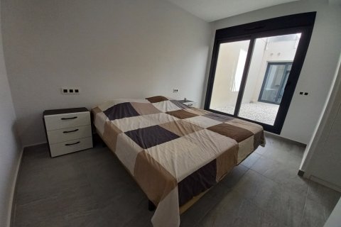 Villa till salu San Miguel de Salinas, Alicante, Spanien 5 sovrum, 223 kvm. Nr. 139491 - foto 14