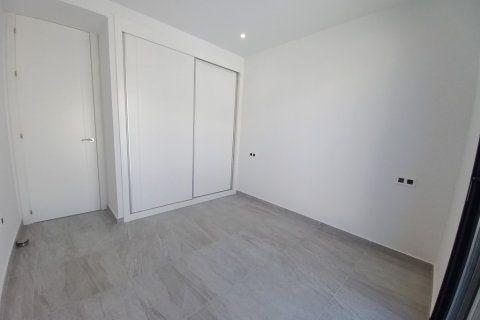Villa till salu San Miguel de Salinas, Alicante, Spanien 5 sovrum, 223 kvm. Nr. 139491 - foto 7