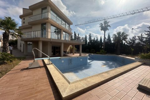 Villa till salu Ciudad Quesada, Alicante, Spanien 4 sovrum, 425 kvm. Nr. 139495 - foto 3
