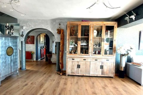 Villa for sale in Calpe, Alicante, Spain 3 bedrooms, 184 sq.m. No. 190157 - photo 8