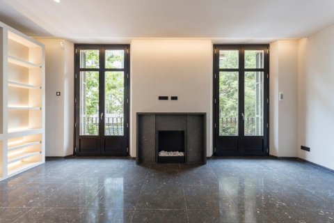Apartment à vendre Eixample, Barcelona, Espagne, 2 chambres, 150 m2 No. 133484 - photo 2