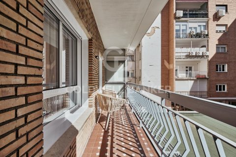 Apartamento en venta en Madrid, España 3 dormitorios, 86 m2 No. 157774 - foto 7