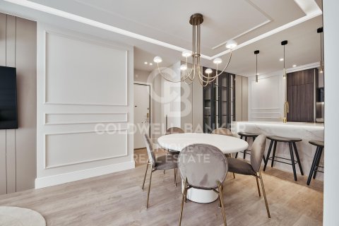 Apartamento en venta en Madrid, España 3 dormitorios, 86 m2 No. 157774 - foto 8