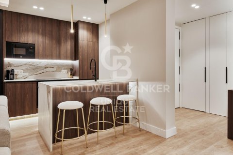 Apartamento en venta en Madrid, España 3 dormitorios, 105 m2 No. 157775 - foto 10