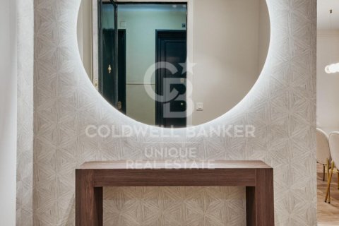 Apartamento en venta en Madrid, España 3 dormitorios, 105 m2 No. 157775 - foto 14