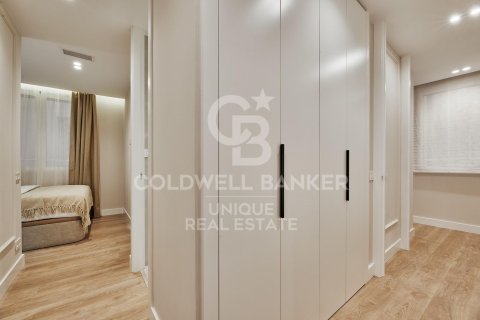 Apartamento en venta en Madrid, España 3 dormitorios, 105 m2 No. 157775 - foto 20