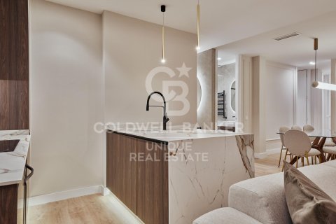 Apartamento en venta en Madrid, España 3 dormitorios, 105 m2 No. 157775 - foto 12