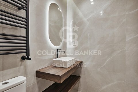 Apartamento en venta en Madrid, España 3 dormitorios, 105 m2 No. 157775 - foto 17