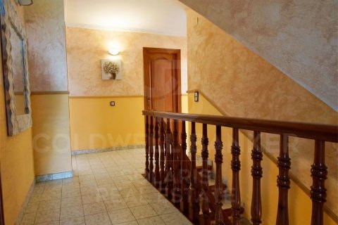 Villa in vendita a Calpe, Alicante, Spagna 7 camere da letto, 258 mq. N° 157777 - foto 24