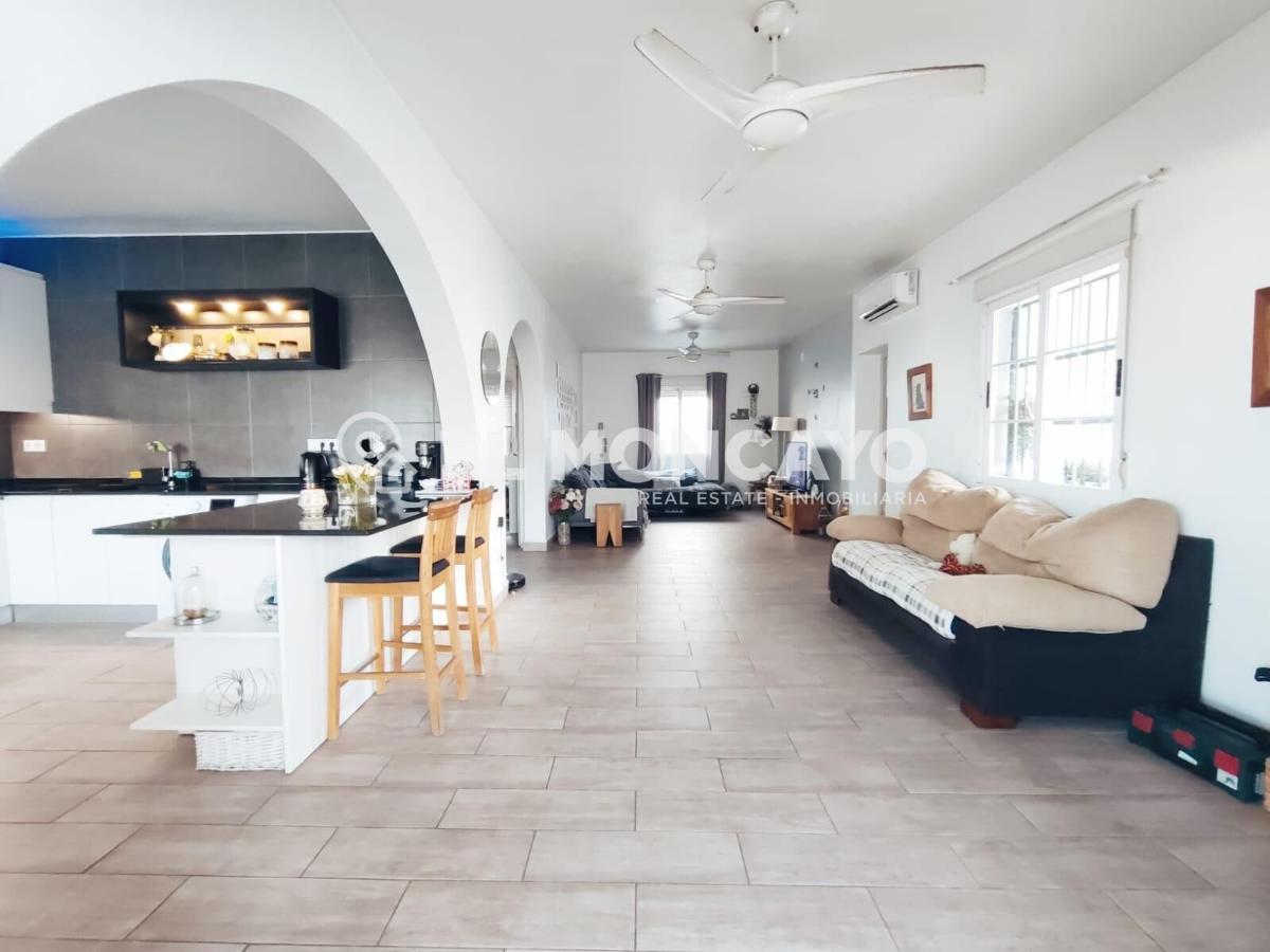 Villa San Miguel de Salinas, Alicante, Spānijā 6 istabas, 289 m2 Nr. 149154