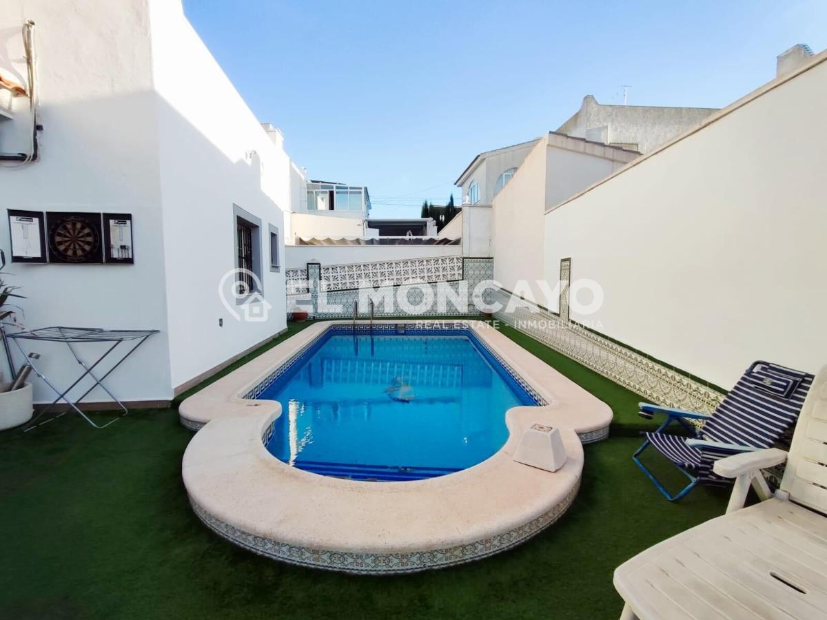 Villa San Miguel de Salinas, Alicante, Spānijā 6 istabas, 289 m2 Nr. 149154