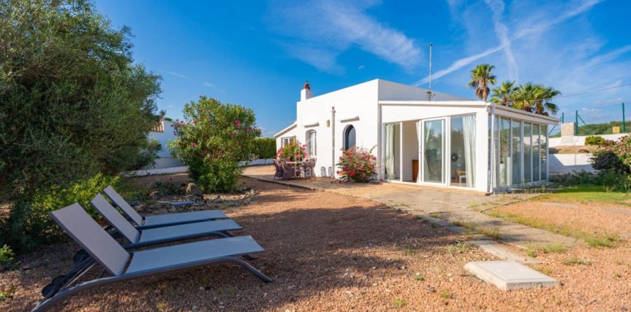 Villa Mahon, Menorca, España 2 dormitorios, 60 m2 No. 138480