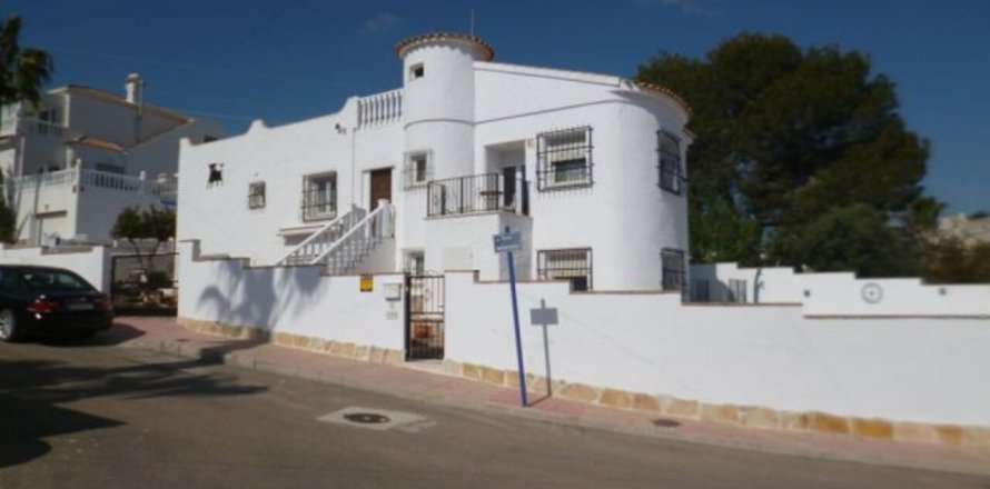 Villa i Villamartin, Alicante, Spanien 5 sovrum, 203 kvm. Nr. 163118