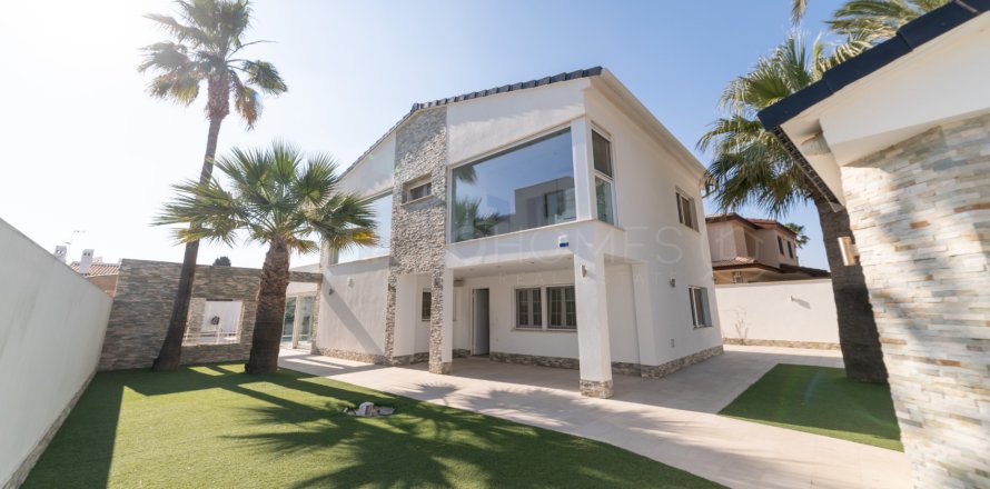 Villa a La Zenia, Alicante, Spagna 3 camere da letto,  N° 163116