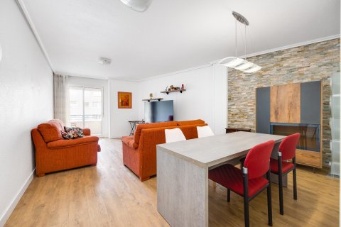 Dzīvoklis pārdošanā Torrevieja, Alicante, Spānijā 3 istabas, 116 m2 Nr. 163117 - attēls 2