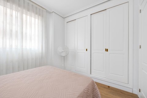 Dzīvoklis pārdošanā Torrevieja, Alicante, Spānijā 3 istabas, 116 m2 Nr. 163117 - attēls 14