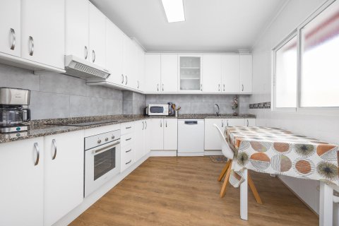 Dzīvoklis pārdošanā Torrevieja, Alicante, Spānijā 3 istabas, 116 m2 Nr. 163117 - attēls 3