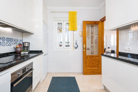 Villa in vendita a Torrevieja, Alicante, Spagna 5 camere da letto, 131 mq. N° 163114 - foto 13