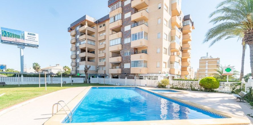 Dzīvoklis La Zenia, Alicante, Spānijā 3 istabas, 110 m2 Nr. 163115