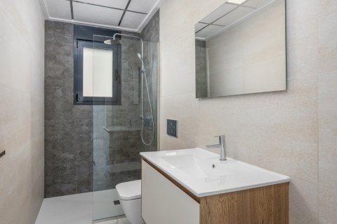 Huoneisto myytävänä San Miguel de Salinas, Alicante, Espanja, 3 makuuhuonetta, 92 m2 No. 144714 - kuva 14