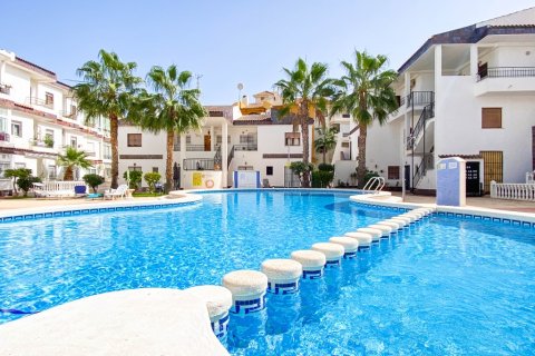 Lägenhet för uthyrning i Punta Prima, Alicante, Spanien 2 sovrum, 67 kvm. Nr. 144864 - foto 1