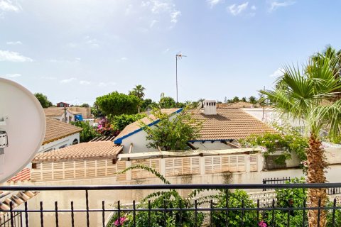 Lägenhet för uthyrning i Punta Prima, Alicante, Spanien 2 sovrum, 67 kvm. Nr. 144864 - foto 18