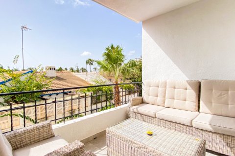 Lägenhet för uthyrning i Punta Prima, Alicante, Spanien 2 sovrum, 67 kvm. Nr. 144864 - foto 2