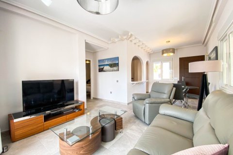 Lägenhet för uthyrning i Punta Prima, Alicante, Spanien 2 sovrum, 67 kvm. Nr. 144864 - foto 16