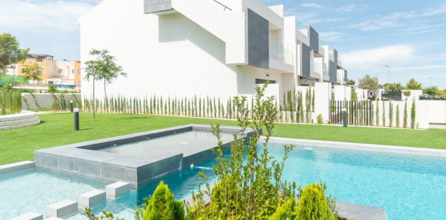 Dzīvoklis Los Balcones, Alicante, Spānijā 3 istabas, 82 m2 Nr. 144894