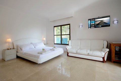 Villa for rent Portals Nous, Mallorca, Spain 5 bedrooms, 543 sq.m. No. 111772 - photo 14