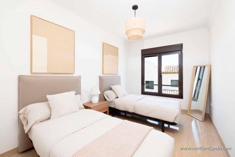 Продажа таухауса в Эстепона, Малага, Испания 3 спальни, 245м2 №142857 - фото 14