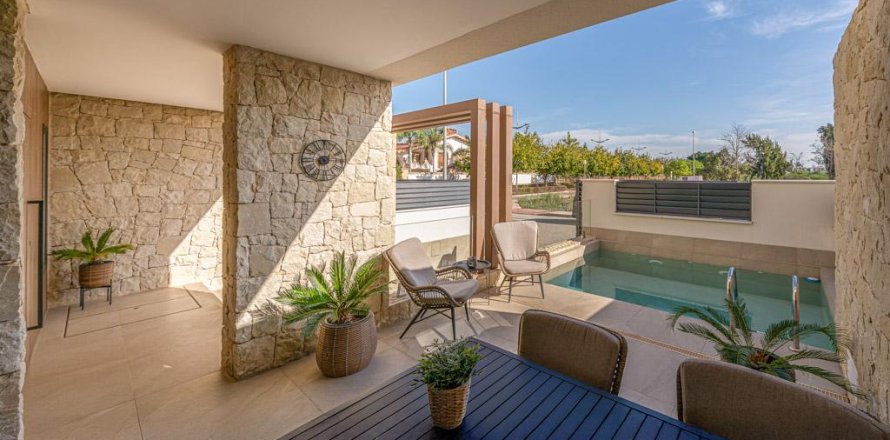 Таунхаус в Долорес, Аликанте, Испания 3 спальни, 166м2 №142856