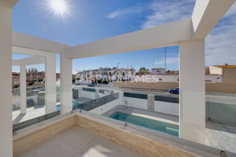 Villa pārdošanā Torrevieja, Alicante, Spānijā 4 istabas, 202 m2 Nr. 166861 - attēls 18