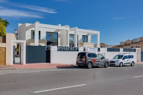 Villa in vendita a Torrevieja, Alicante, Spagna 4 camere da letto, 202 mq. N° 166861 - foto 8