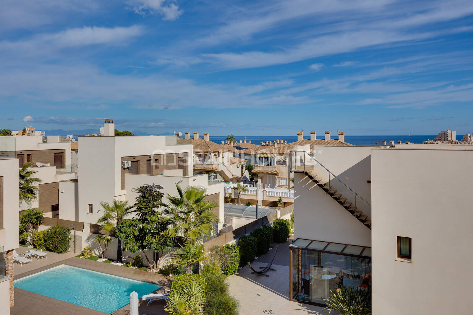 Huvila Torrevieja, Alicante, Espanja 4 makuuhuonetta, 202 m2 No. 166861