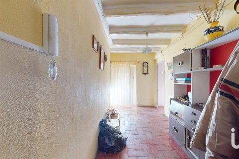 Kamienica w Casserres, Barcelona, Hiszpania 5 sypialni, 300 mkw. nr 153881 – zdjęcie 6