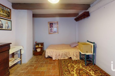 Kamienica w Casserres, Barcelona, Hiszpania 5 sypialni, 300 mkw. nr 153881 – zdjęcie 17